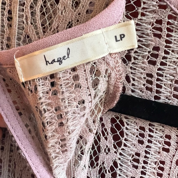 Stitch Fix mauve Lilla Bishop sleeve blouse - large petit - Picture 11 of 13